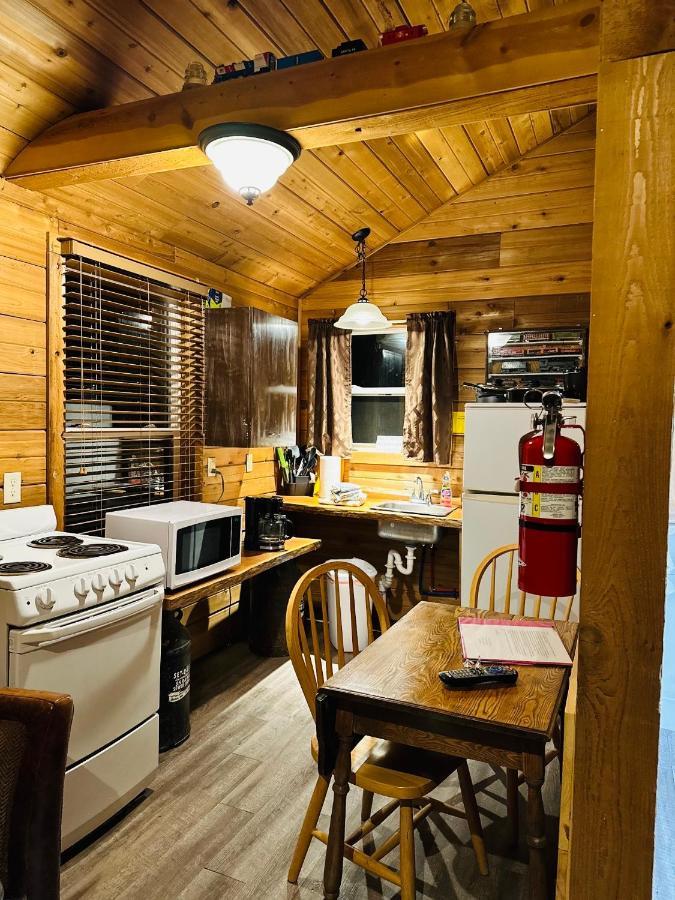 Country Cabins Hotel Chariton Zewnętrze zdjęcie